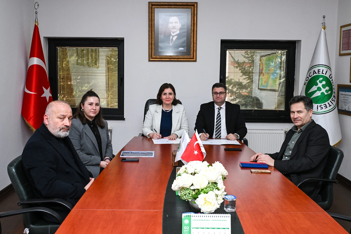 kocaeli_is_birligi_imza_toreni