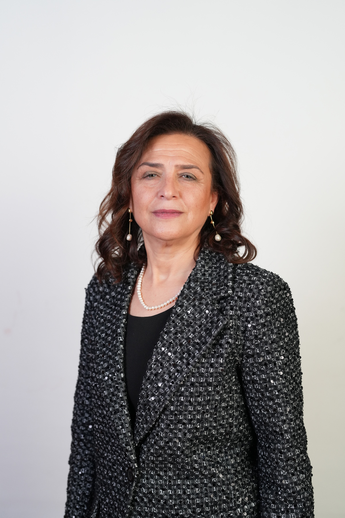 ayse_aksit